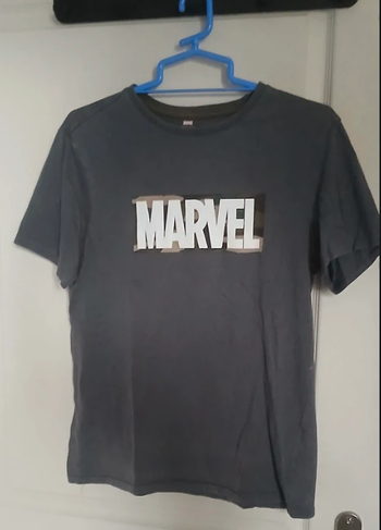 T-shirt Marvel taille S