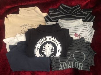 Lot de 7 t-shirts col roulé couleur variée 6 ans