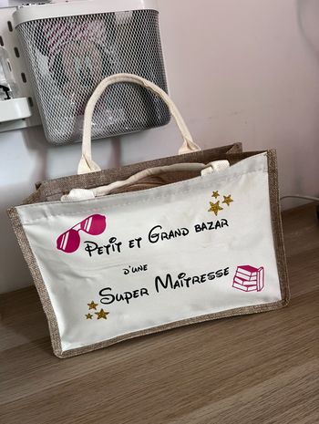 Cadeau maîtresse/atsem/nounou