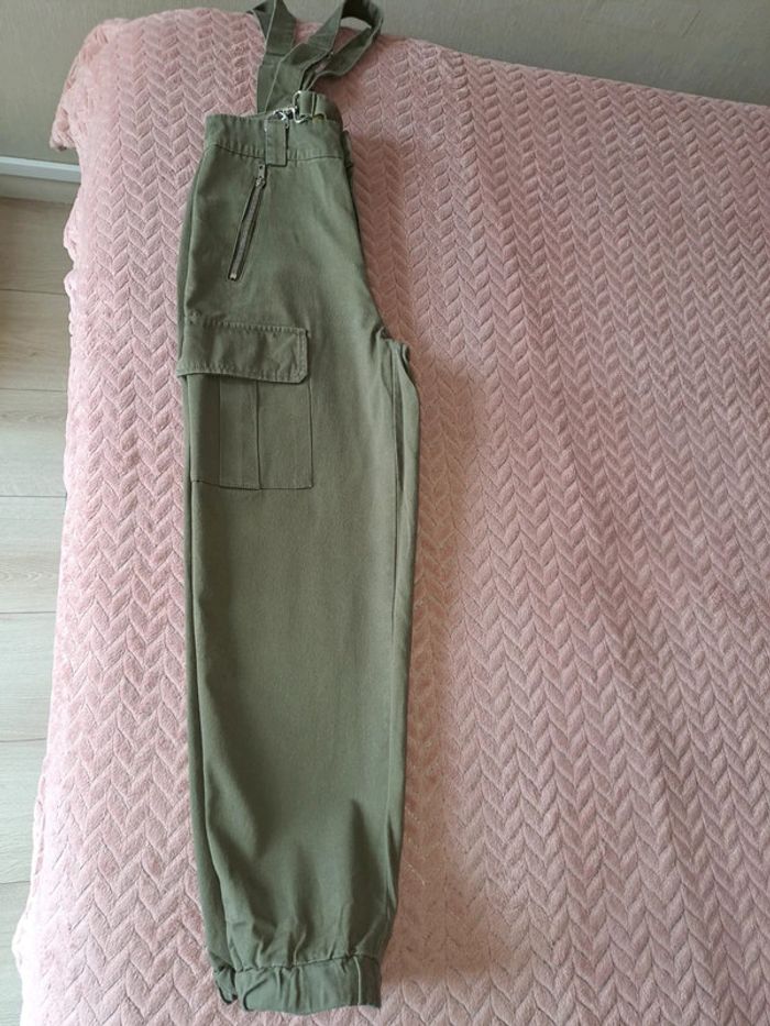 Pantalon femme 36 vert chinois baggy à bretelles neuf jamais porté Jennyfer - photo numéro 9