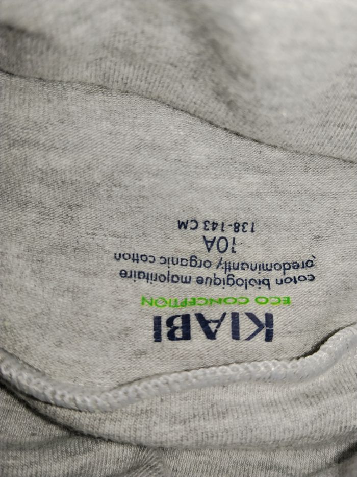 Sous pull Kiabi taille 10 ans - photo numéro 2