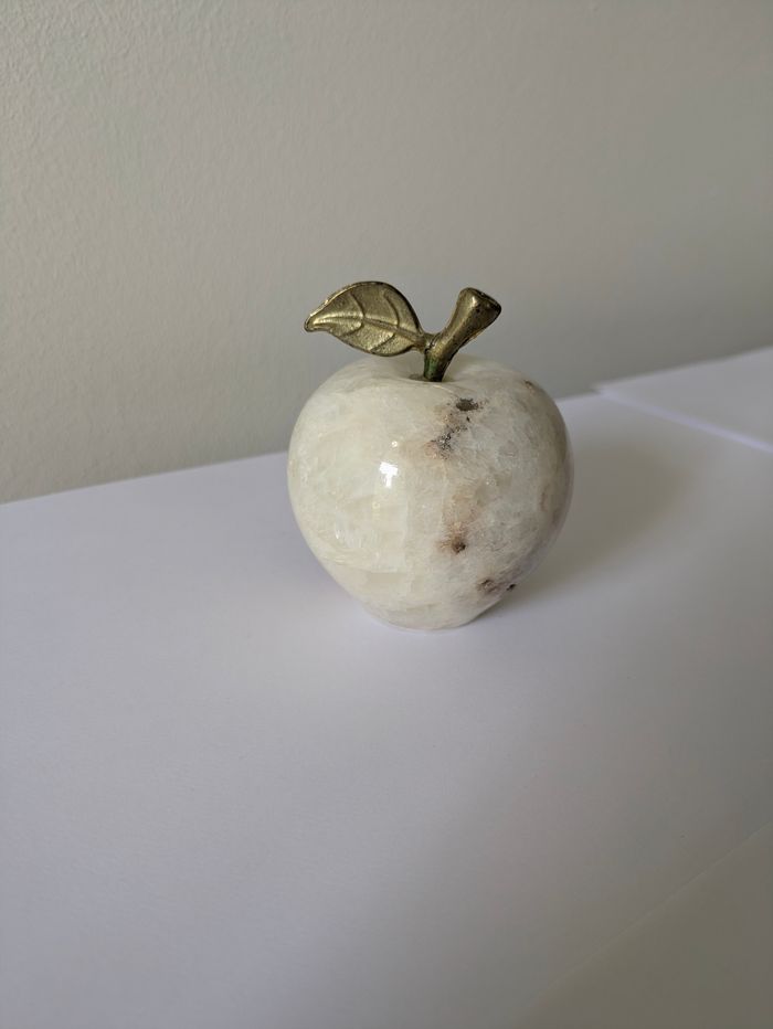 Presse papier vintage en forme de pomme - photo numéro 3