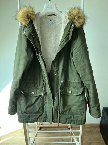 Manteau Kaki femme avec fourrure Gemo taille M bon état