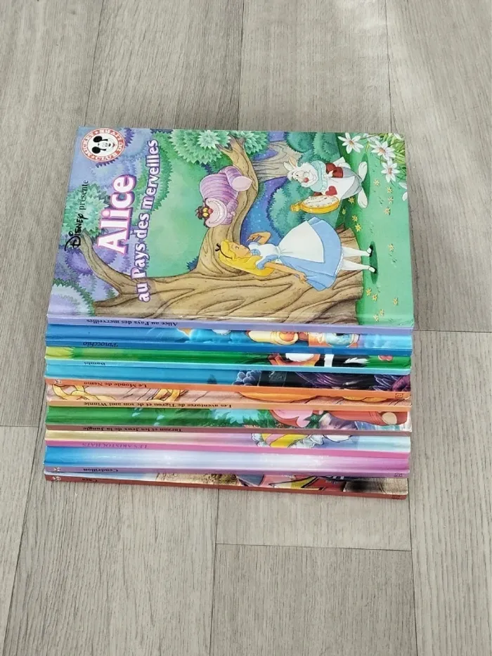 Lot de 9 tomes Disney club du livre années 2004 à 2013 L093 - photo numéro 2
