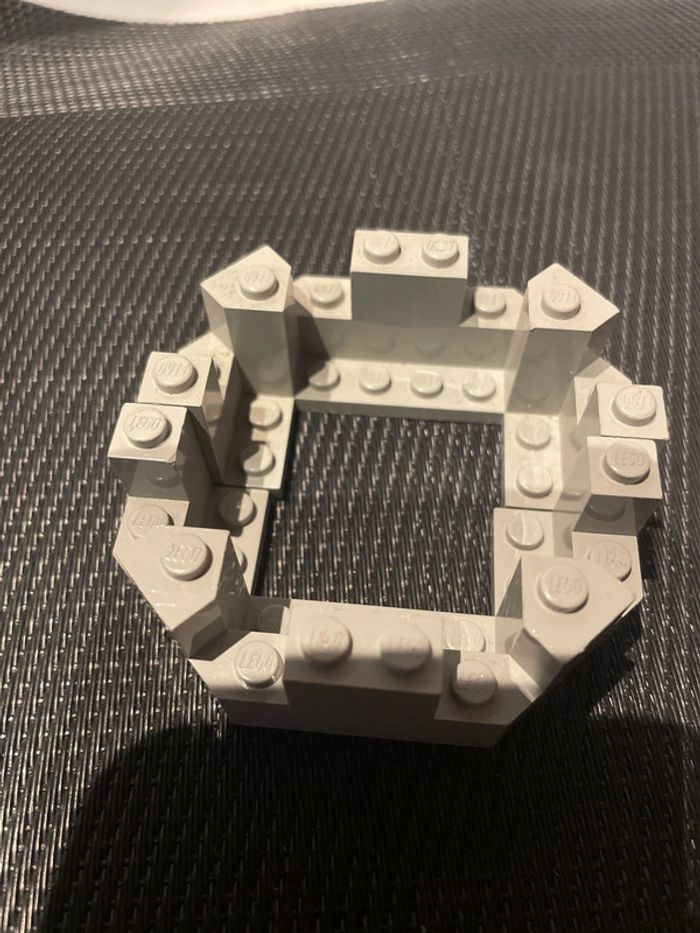 Lego Castle lot 2 créneaux remparts gris clair 4x8x2 1/3 lego officiel - photo numéro 6