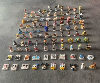 Lot de 102 fèves