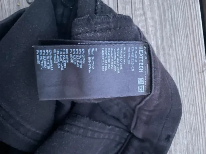 Lot 2 pantalons skinny leggings Uniqlo technologie Heattech - photo numéro 2
