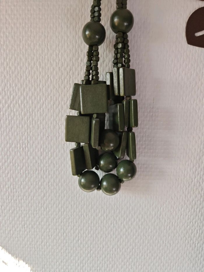 2 colliers en bois ethnique - photo numéro 5