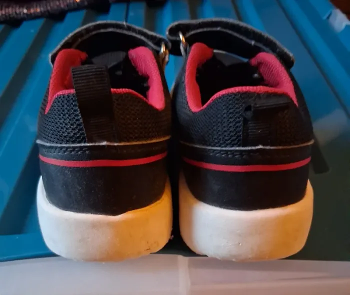 Baskets Inextenso taille 26 - photo numéro 2