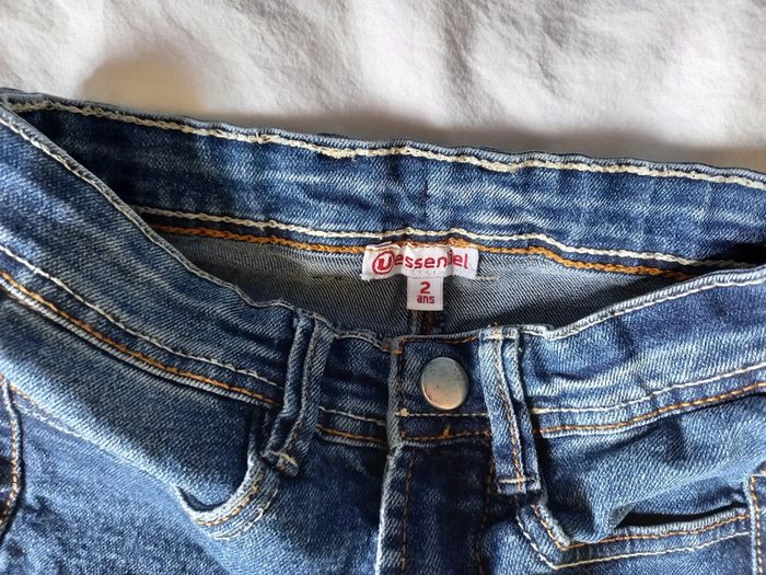 Bermuda en jean 2 ans U essentiel neuf - photo numéro 4
