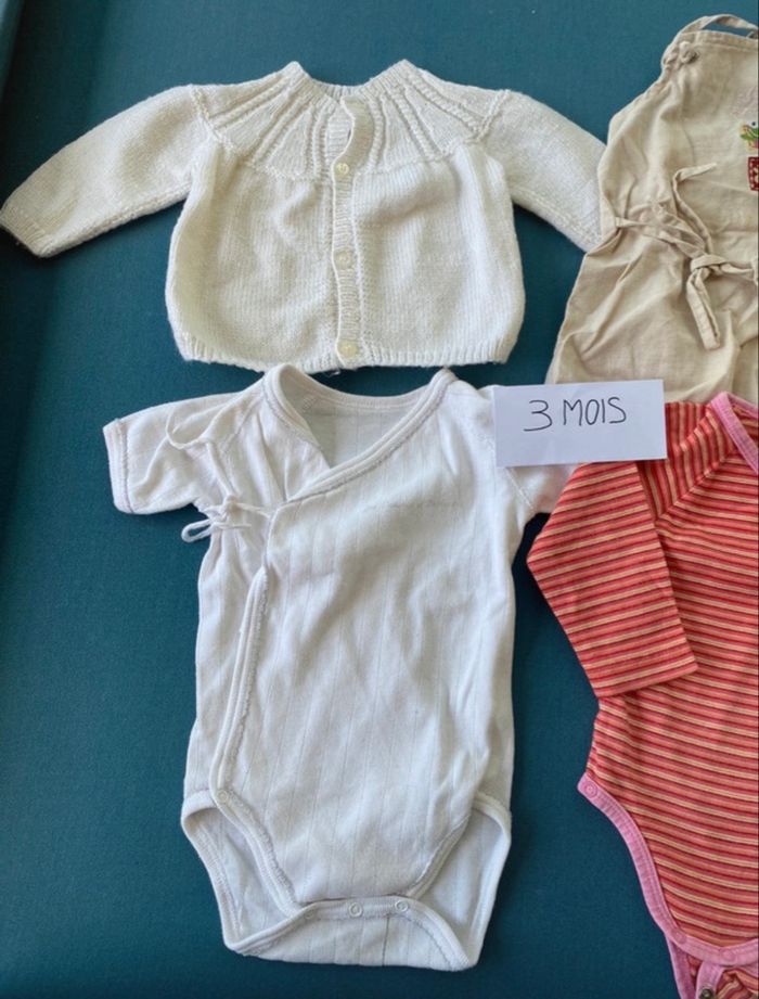 Lot de vêtements fille 3 mois - photo numéro 2