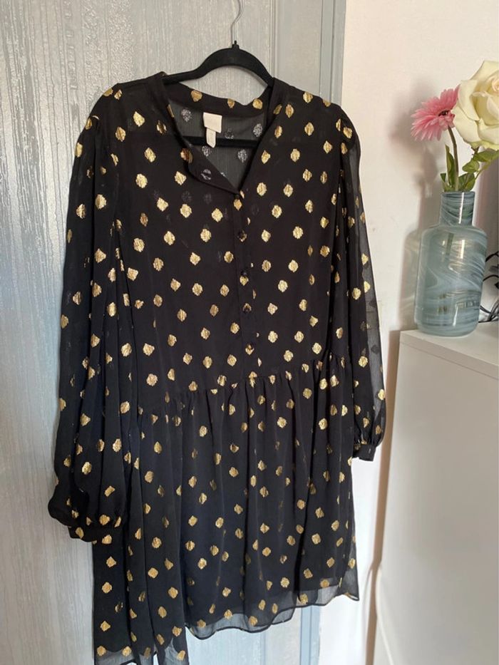 Robe noir et doré