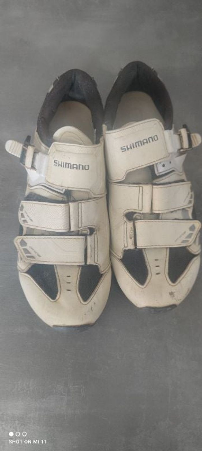 Paire de chaussures de cyclisme Shimano T39