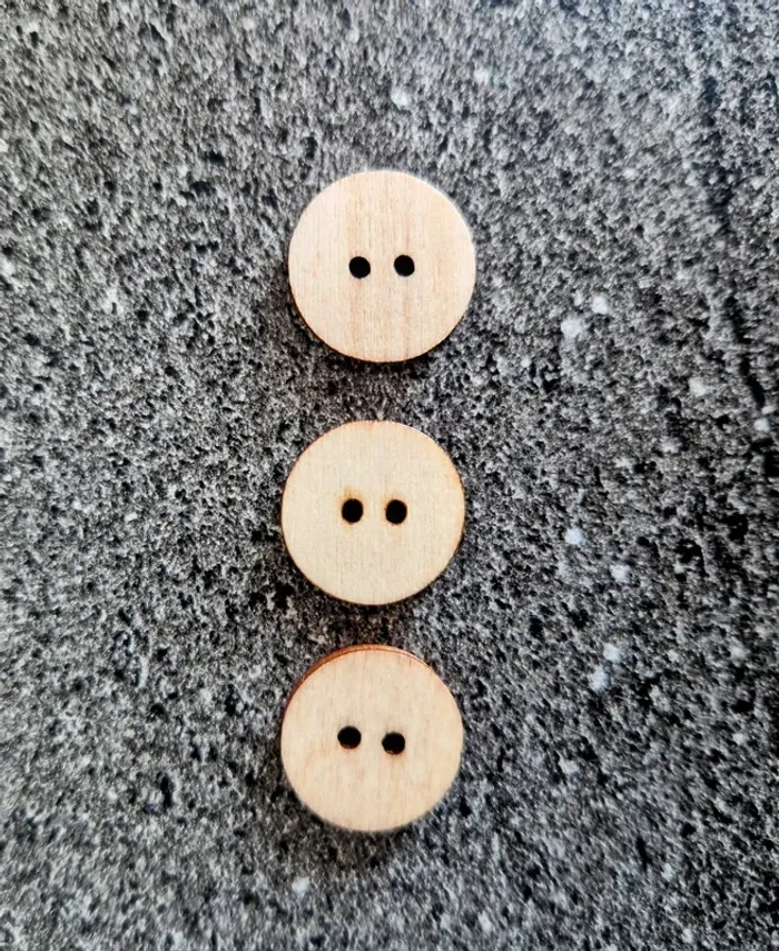 Lot de 3 boutons en bois vintage - photo numéro 2