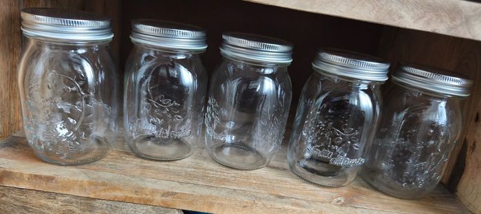 Lot de 5 bocaux en  verre avec couvercle