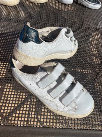 Baskets O-105 taille 37 cuir scratches