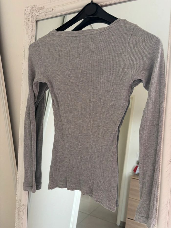 Manche longue Tommy Jeans gris - photo numéro 5