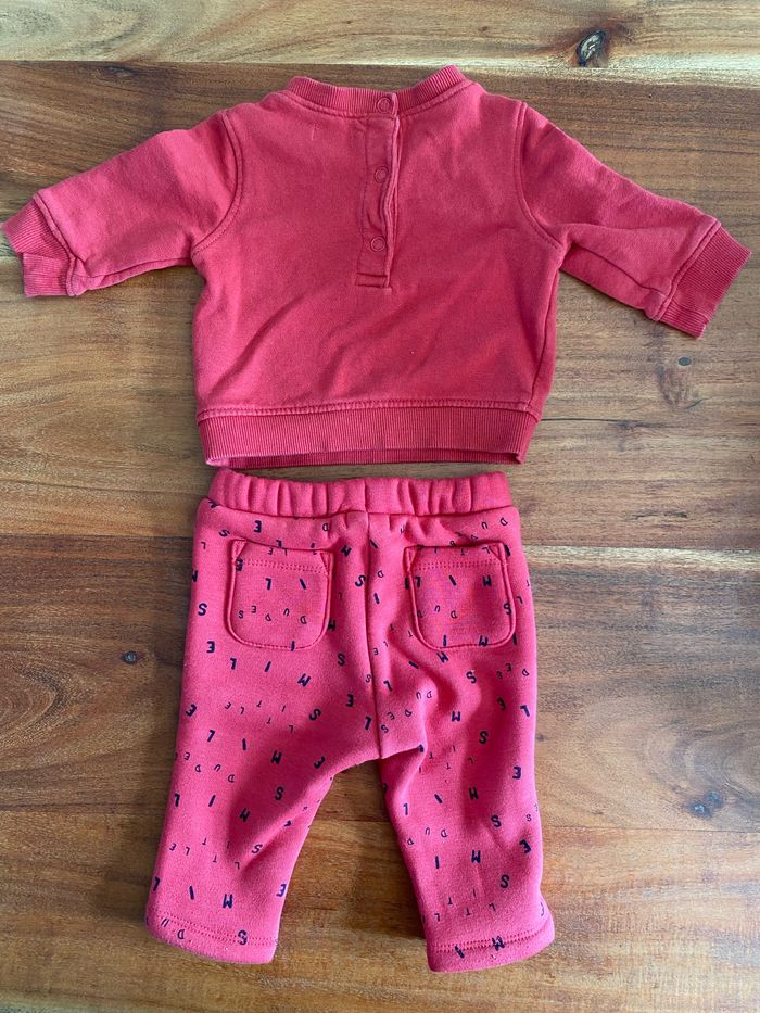 Ensemble jogging - photo numéro 2