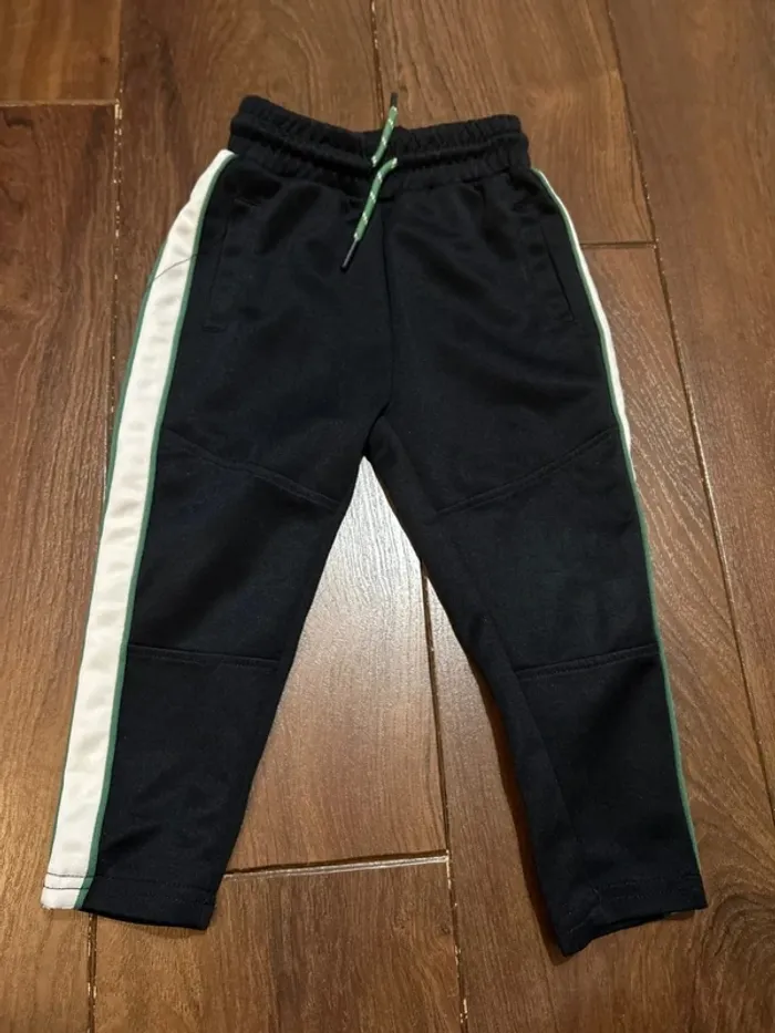 Ensemble de jogging garcon en polyester noir Kiabi 3 ans - photo numéro 3