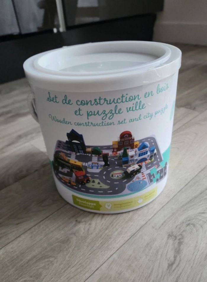 Jeu de construction véhicules et puzzle ville