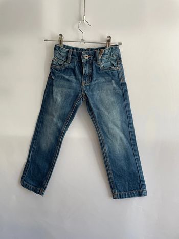 Jeans 4 ans tape à l’œil