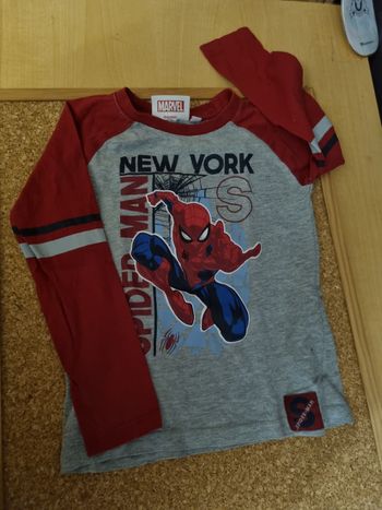 Haut  manches longues spiderman