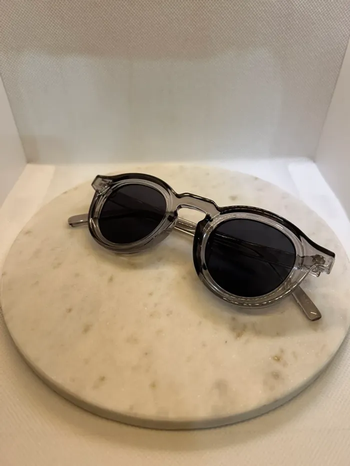 Lunettes soleil style moscot - photo numéro 3