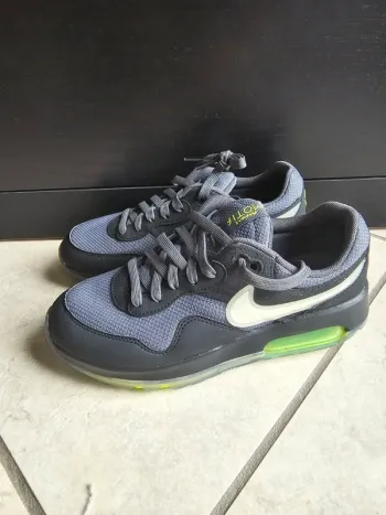 basket AIR MAX motif junior Nike