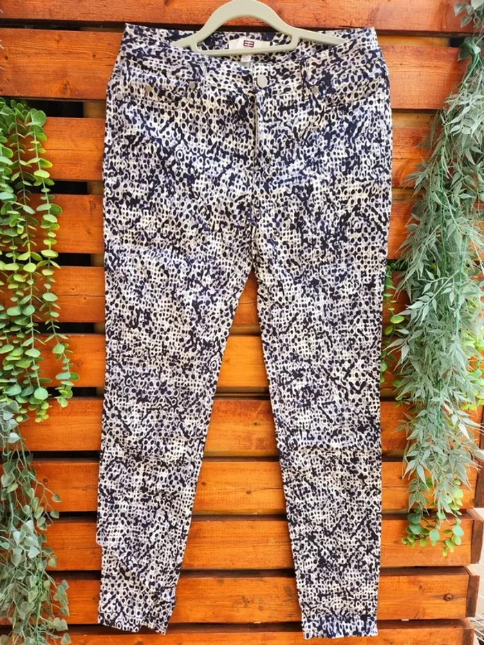 Pantalon imprimé léopard slim – By Etcetera