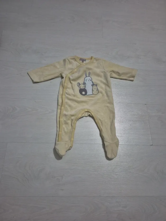 Pyjama 3M jaune motif lapin