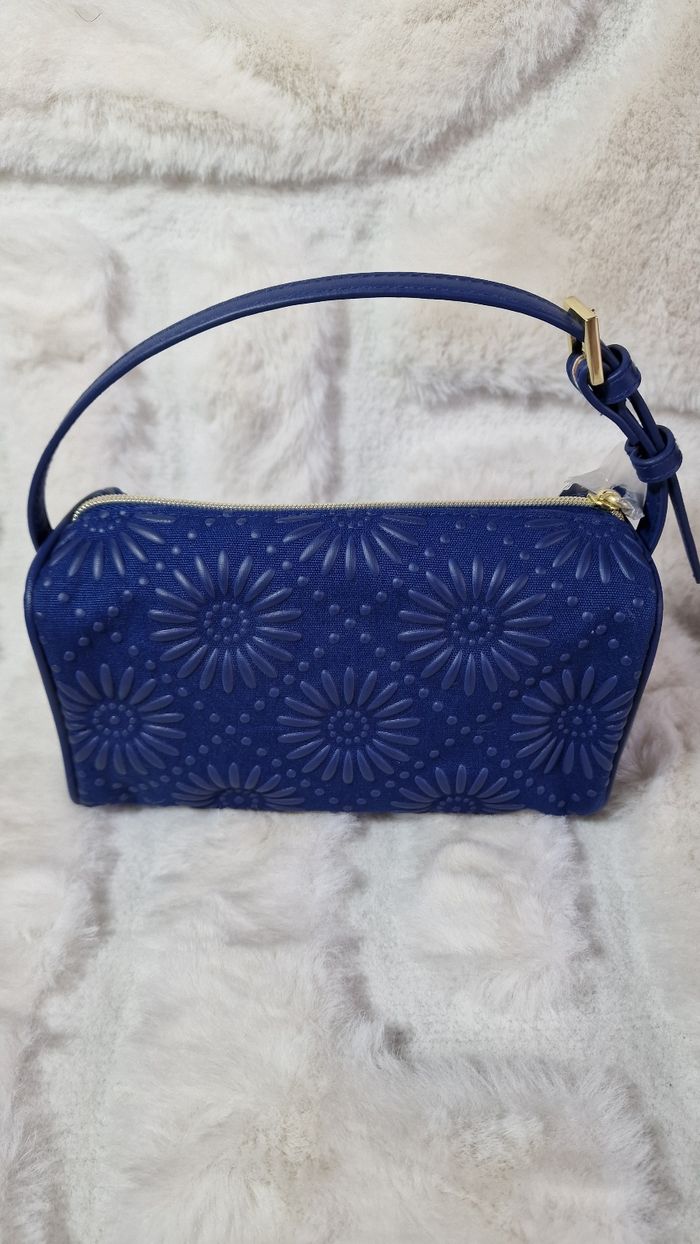 Pochette / Mini sac Estée Lauder + Set soin visage – NEUF - photo numéro 8