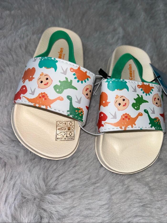 Claquette Coco Melon - Taille 24 - Shein x CocoMelon - photo numéro 2