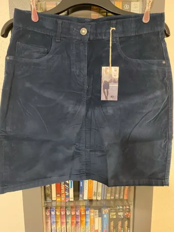 jupe velours côtelé bleu petrol   taille 42 neuve