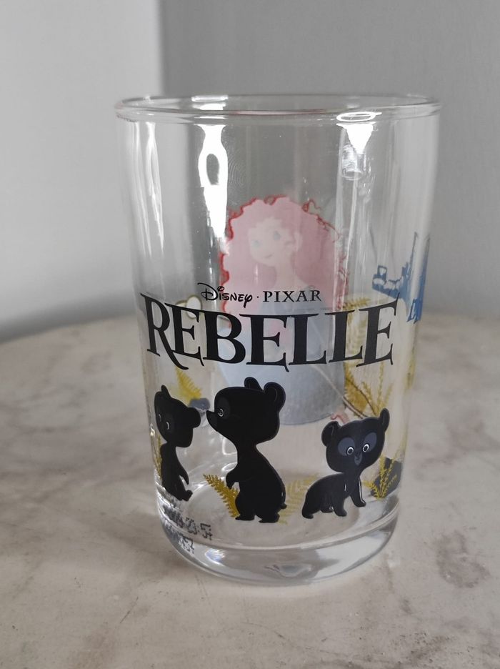 Verre disney rebelle