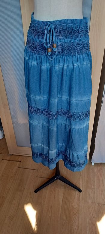 Très jolie jupe longue femme T U 