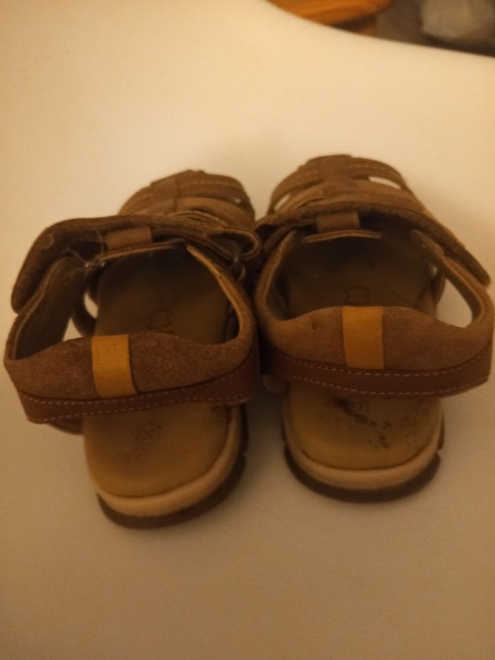 Chaussures taille 27 - photo numéro 5