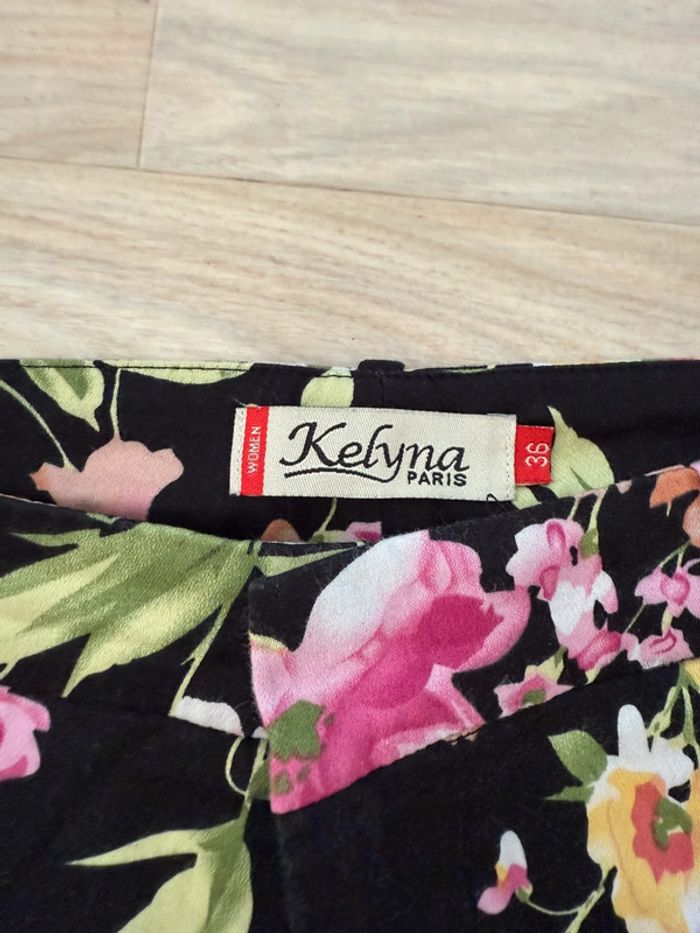 Pantalon fleuri Kelyna – Taille 36 en très bon état - photo numéro 3