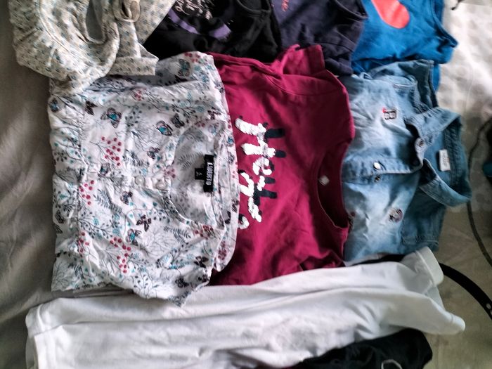 Lot vêtements fille 5 ans - photo numéro 3