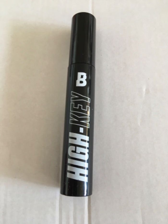 Mascara volume ultra black Beauty Bay NEUF et scellé