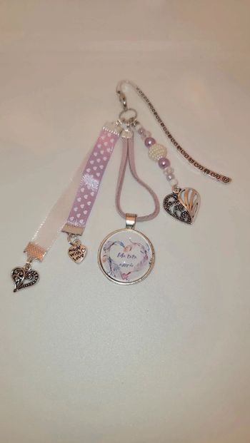 Cadeau tata, bijoux de sac ou marque page " ma tata adorée "