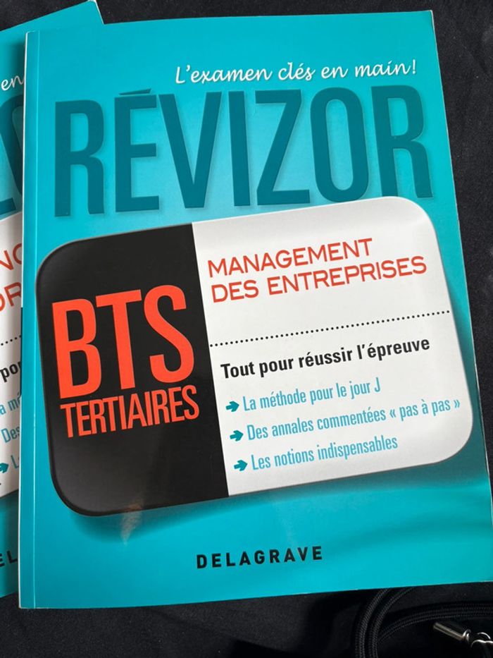 Lot de livre bts tertiaires / Eco Droit-Management - photo numéro 3