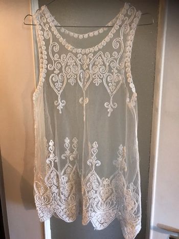 Debardeur blanc dentelle broderie