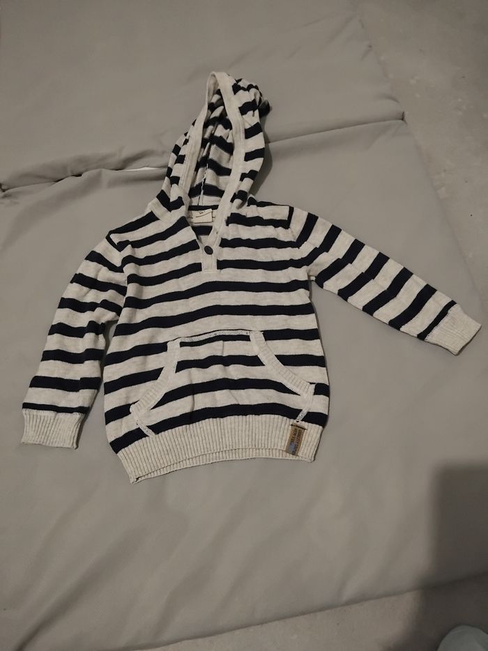 Gilet rayé gris noir