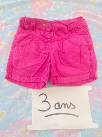 Très beau short Kiabi 3 ans