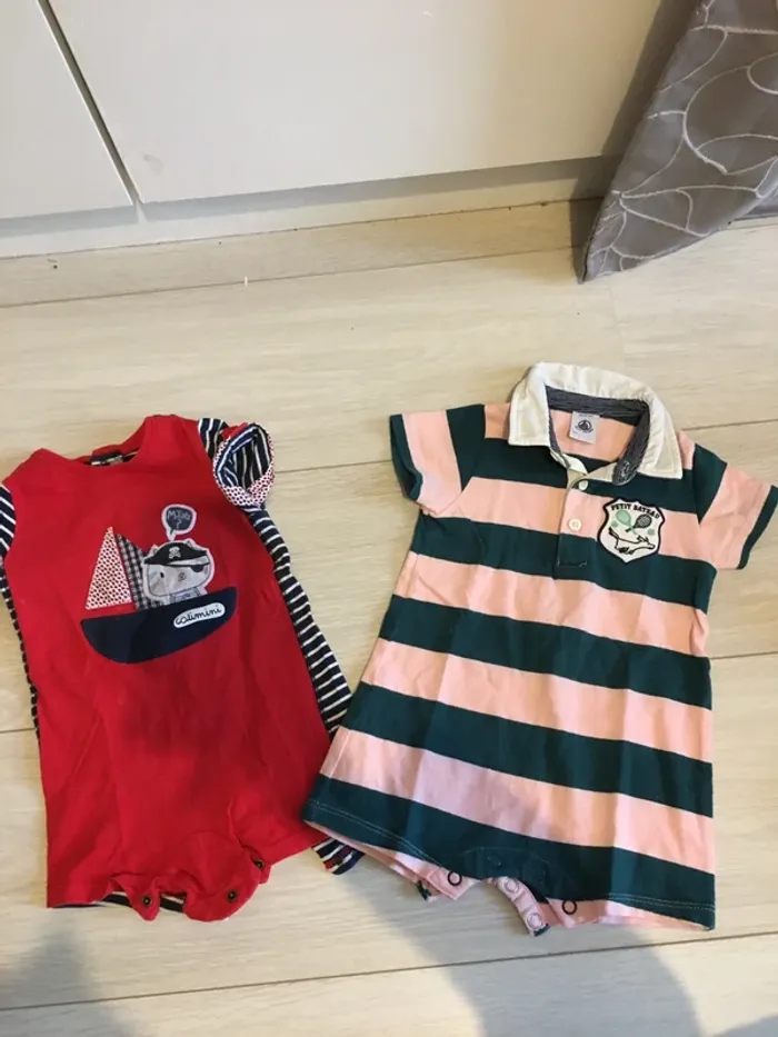 Lot 2 barboteuses 6 mois