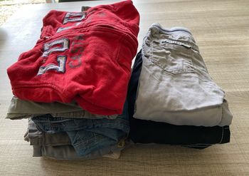 Lot de 11 vêtements 18 mois