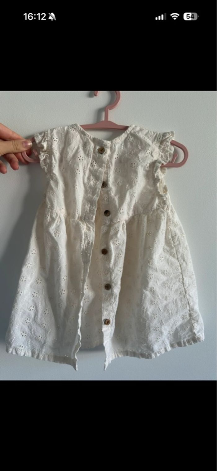 Robe dentelle - photo numéro 2