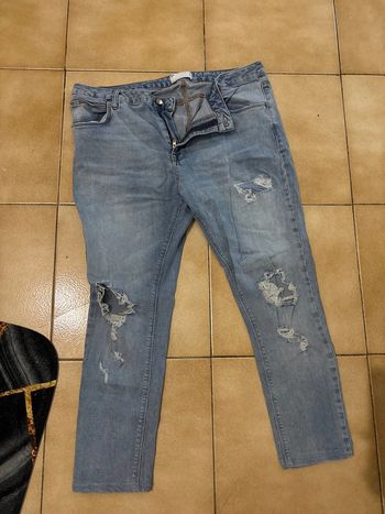 Pantalon en jean à trou