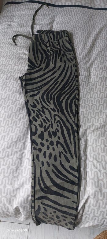 Pantalon magique motif savanne