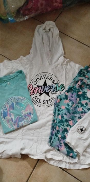 Ensemble sport converse